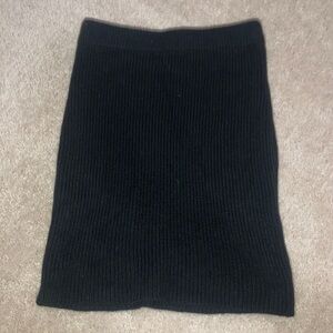 Knitted skirt